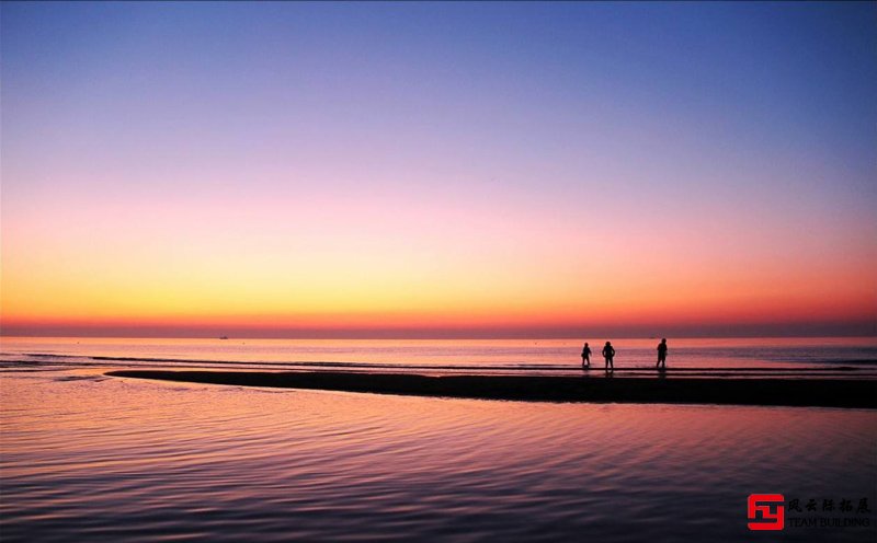 秦皇岛北戴河黄金海岸日落图