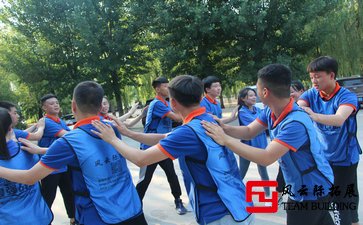 做最好的拓展培训师-容易与培训