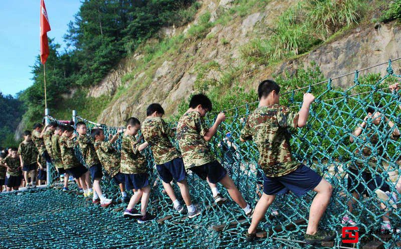 军事拓展训练