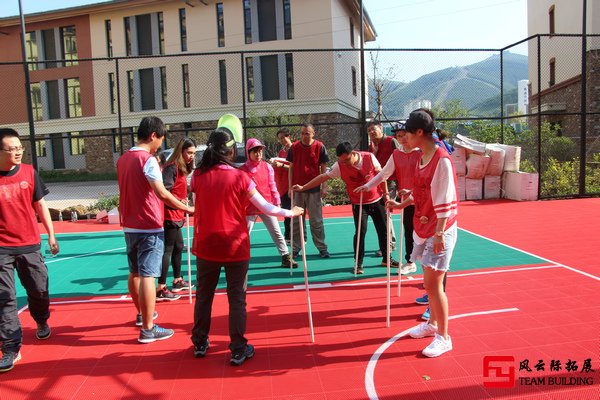 应届大学生团建拓展训练活动