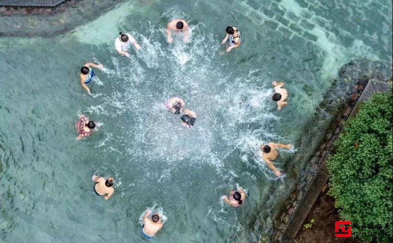 团建泡温泉适合穿什么泳衣之女士篇